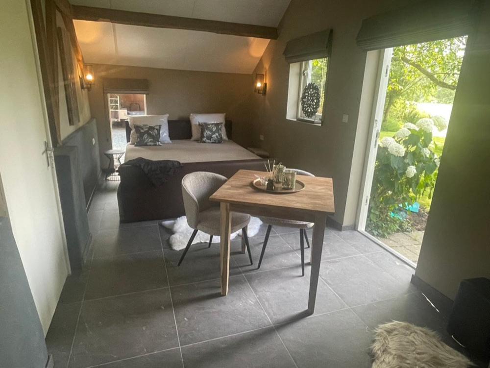 Bed & Breakfast+ De Kooimolen Dreumel Extérieur photo