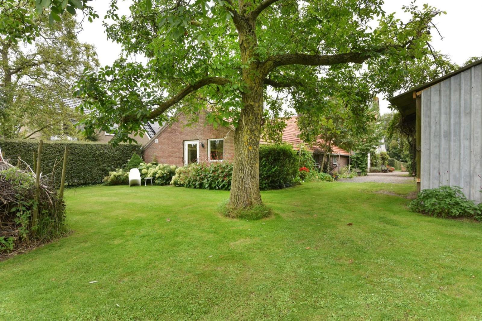 Bed & Breakfast+ De Kooimolen Dreumel Extérieur photo